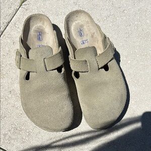 Woman Suede Slip-On Shoes - Tan